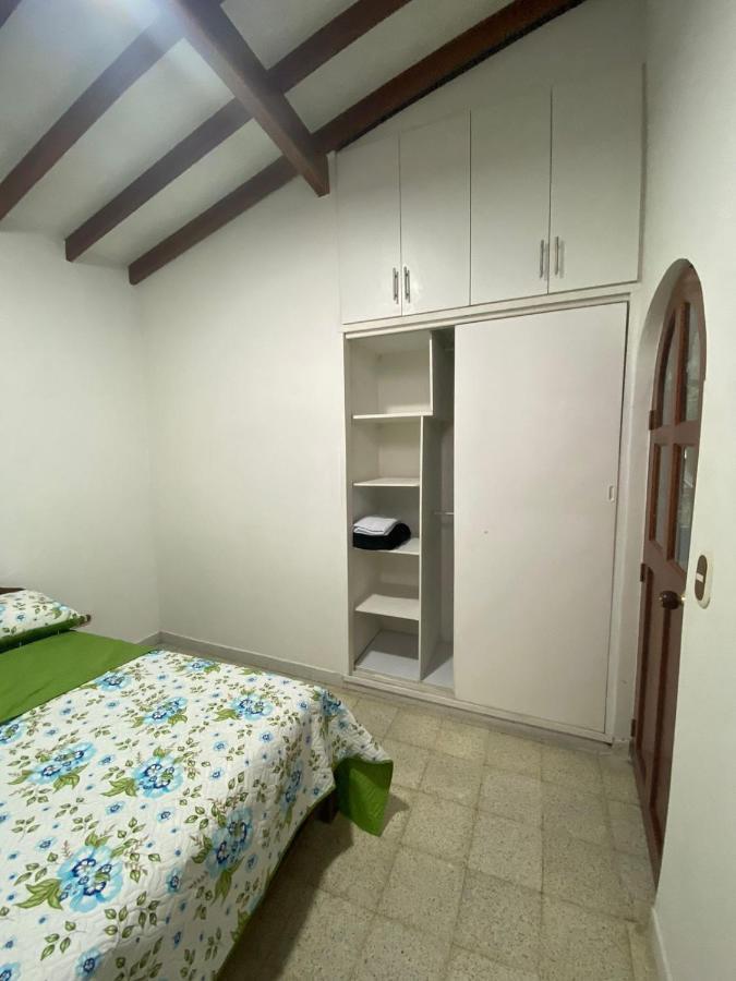 Hostel Kumho Alojamiento メデジン エクステリア 写真